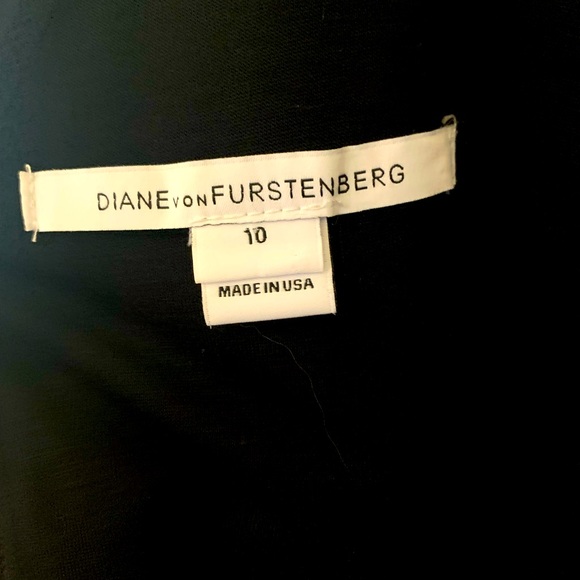 DIANE VON FURSTENBERG LACE DRESS PERFECT CONDITION   $400 never worn - Picture 6 of 16